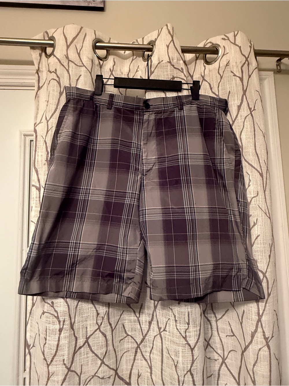 Hogan Men's Plaid Shorts in Gray and Black